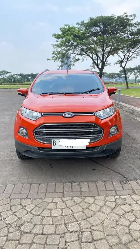 FORD ECOSPORT TITANIUM AT 2015 LOW KM