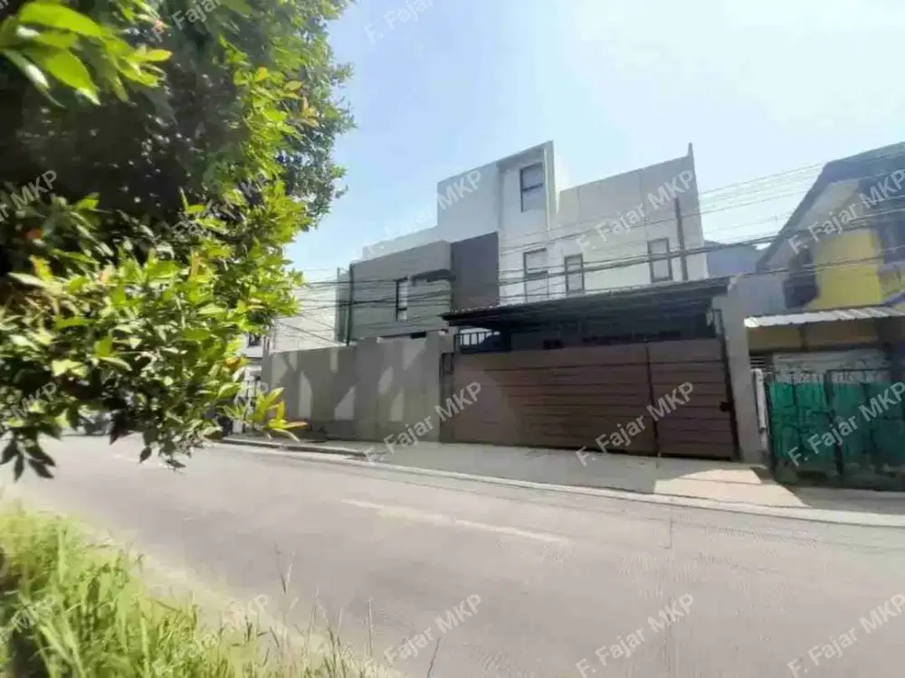 rumah gresh seperti baru 
taman Malaka pondok kelapa duren sawit