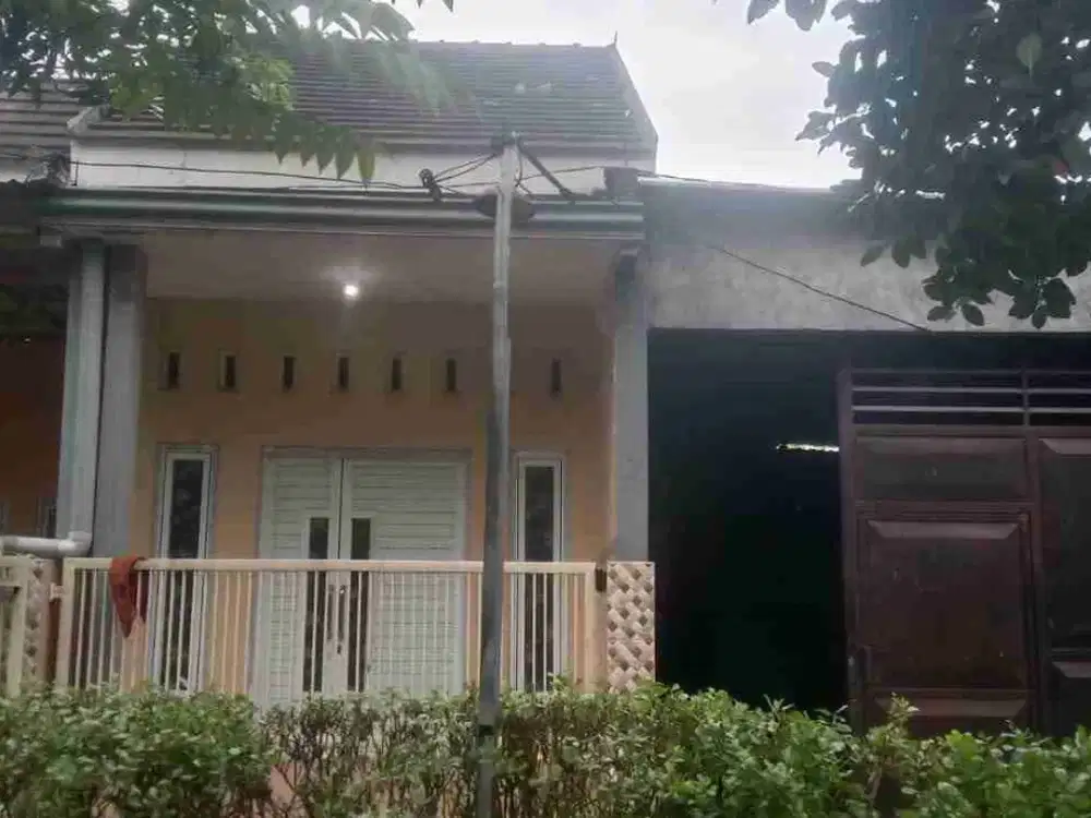 jual murah rumah harga di bawah pasar 3 menit ke  RS di Soko Mojokerto