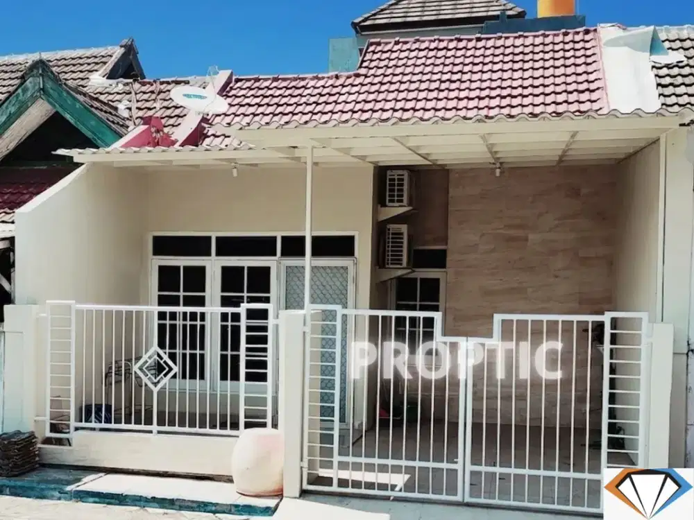 Rumah 1 Lantai Pondok Tjandra Waru Sidoarjo - RM030APD