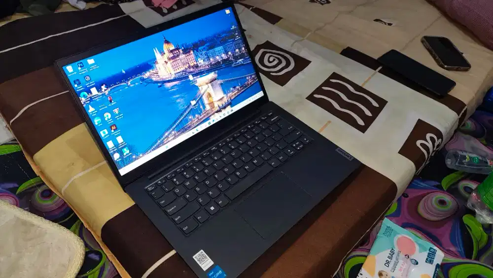WTS - Lenovo V14 G3 IAP (82TS)