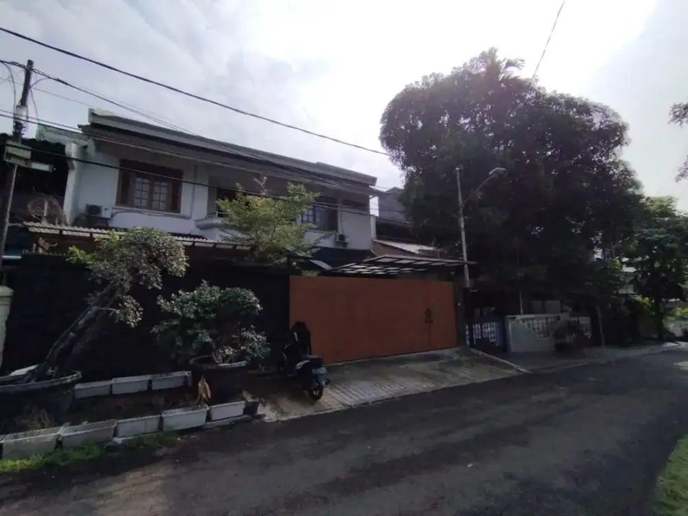 Dijual/Disewakan Rumah Cocok Untuk Silent Office di Kebayoran Baru, Jakarta Selatan