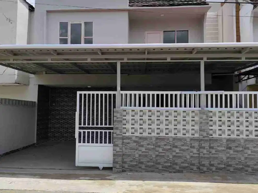 dijual rumah baru berpagar siap huni 2 lantai di kawasan aman bebas banjir