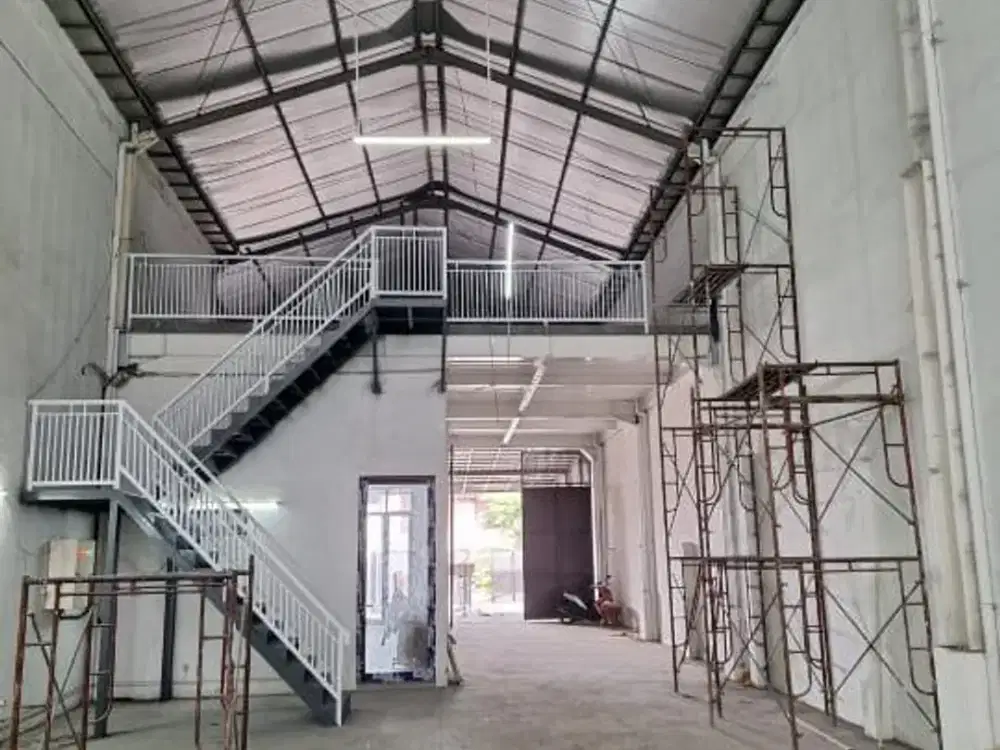Gudang Siap Pakai Luas SHM di Raya Gilang