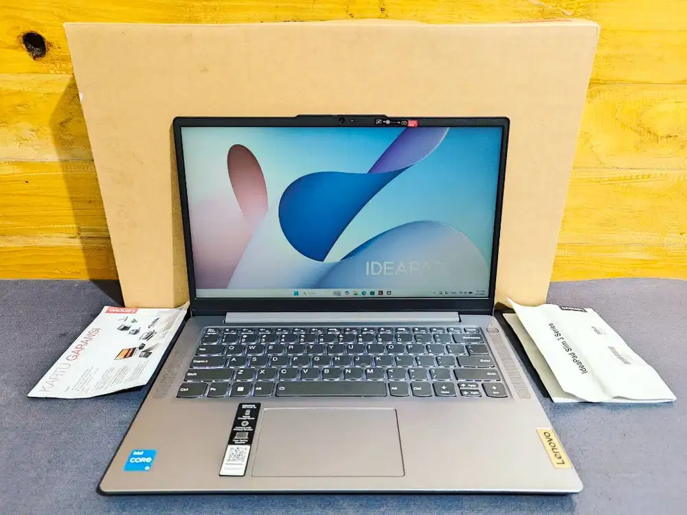 LENOVO IP Slim 3 Fullset Core i3-1315U RAM 8GB SSD 256GB Garansi 2028