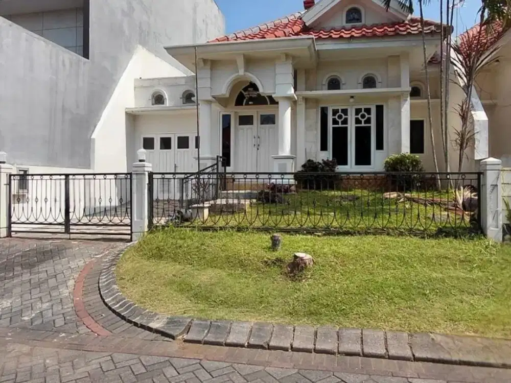 Rumah Siap Huni Dan Terawat Di Istana Dieng Malang