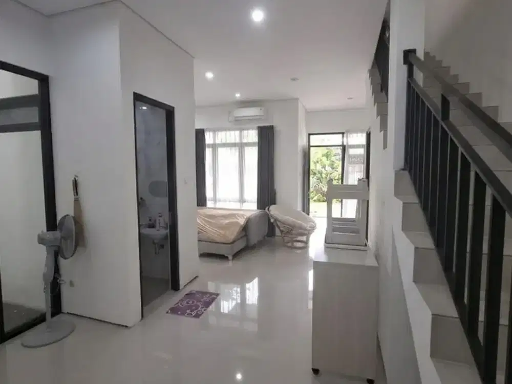 JUAL/SEWA Rumah Suvadiva, Semi Furnish, Pakuwon City