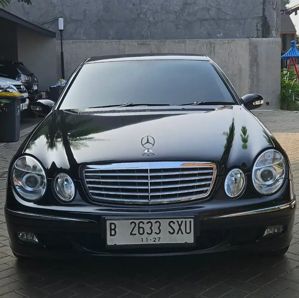 Mercedes-Benz E260 2005 Bensin