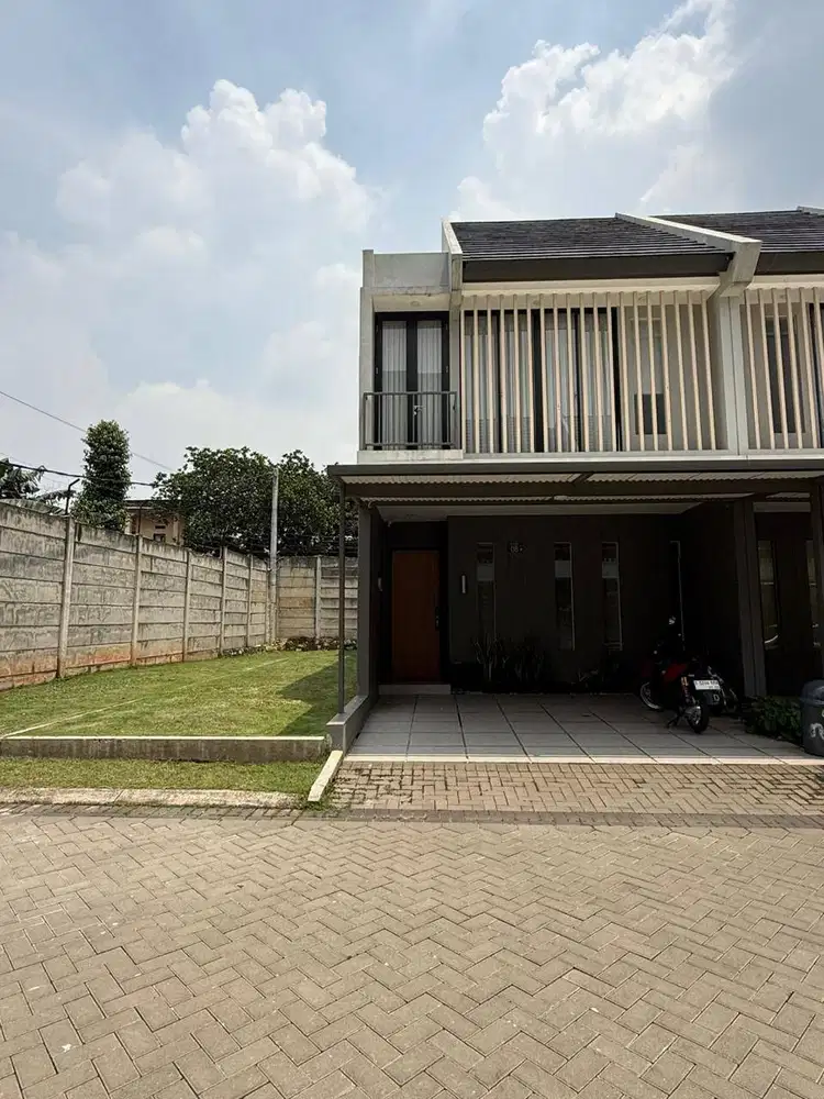 Dijual Cepat Rumah Eksklusif Siap Huni di Grand Wisata, Sky Garden