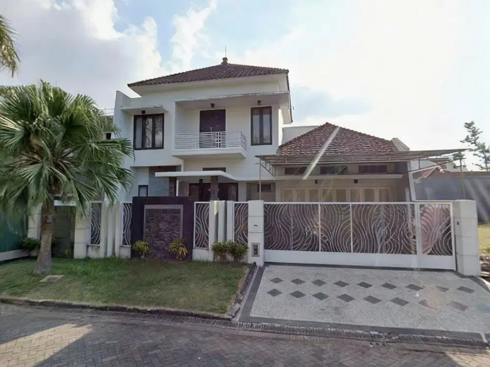 Rumah Mewah Siap Huni Di Araya Golf Malang