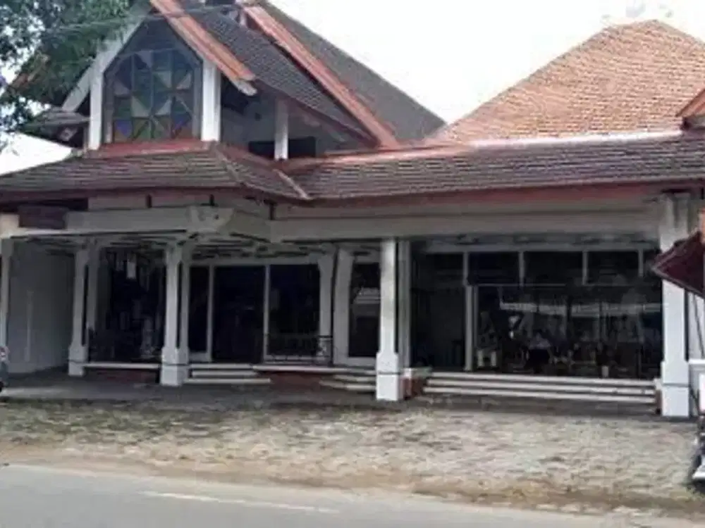Gedung Komersil Dijual Dan Sewa Lokasi Strategis Di Mantrijeron