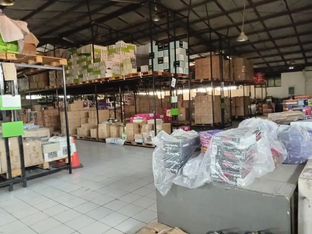 Gudang 2 Lantai Siap Pakai Strategis Dekat Tol Akses Kontainer di Caringin