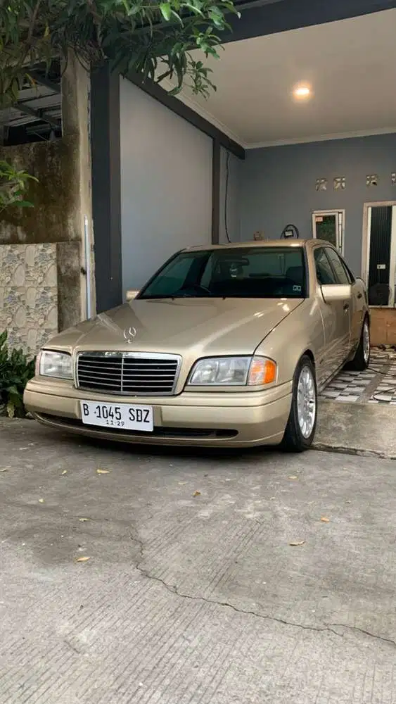 Mercedes-Benz C230 1997 Bensin