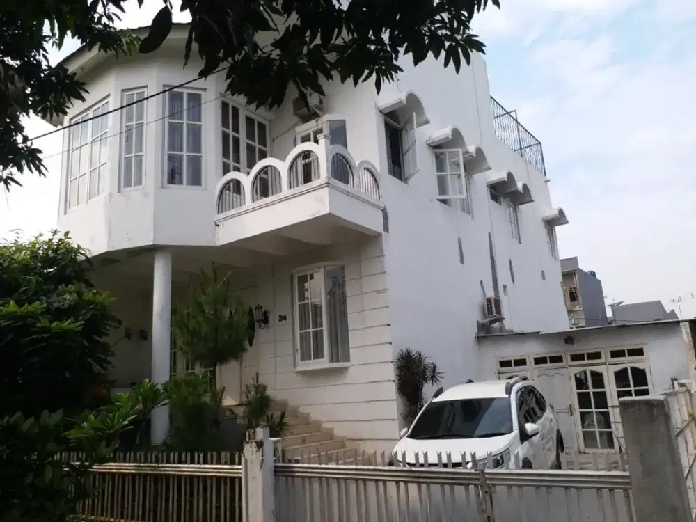 Dijual Dan Disewakan Rumah di Hoek Siap Huni