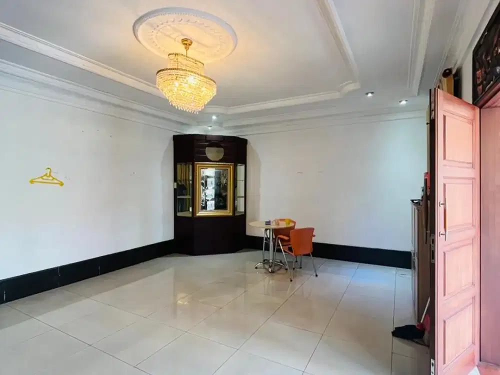 Rumah 1,5 Lantai Daerah Ringroad