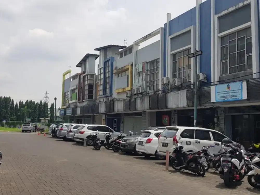 Dijual dan Disewakan Ruko Strategis di Batununggal Bandung Siap Pakai