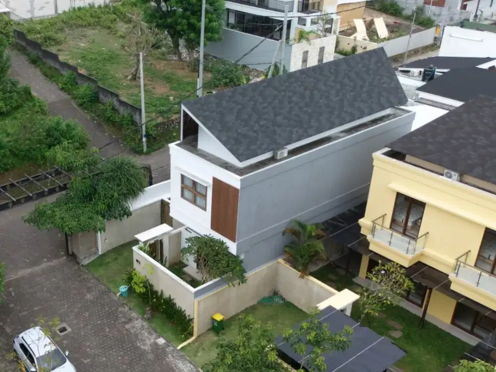 Villa 3 Bedroom Super Strategis Sudah di sewakan dekat jalan Uluwatu