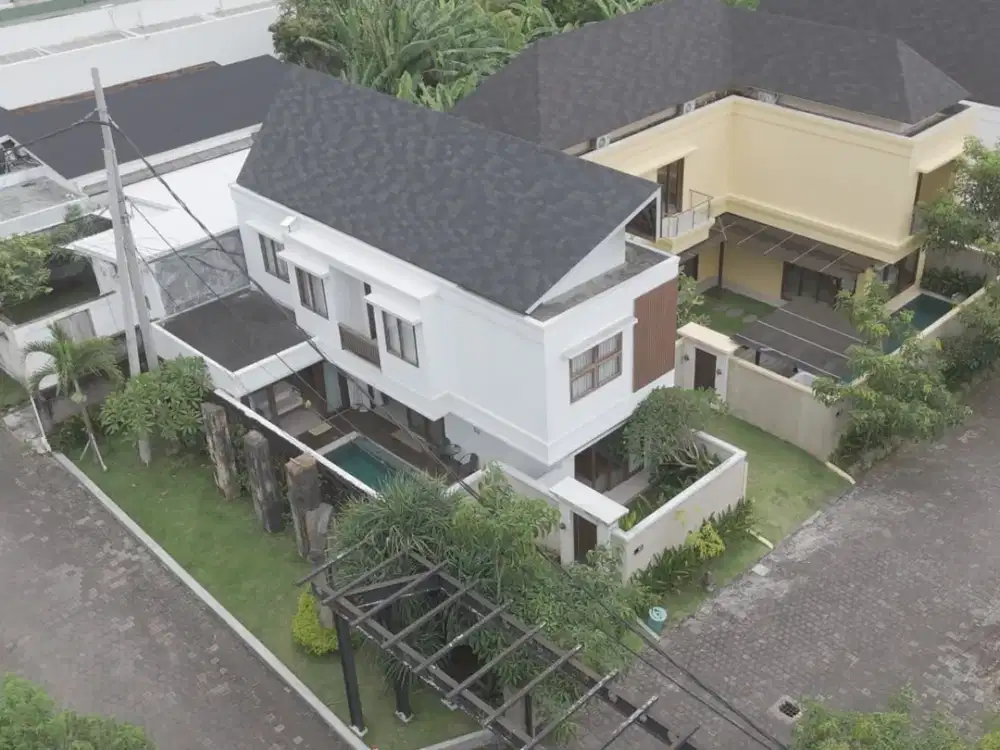 Villa 3 Bedroom Super Strategis Sudah di sewakan dekat jalan Uluwatu - Thumbnail 2