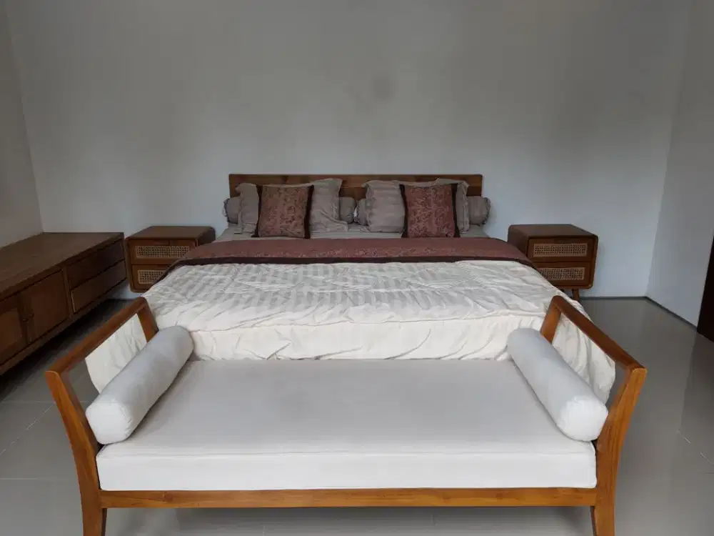 Villa 3 Bedroom Super Strategis Sudah di sewakan dekat jalan Uluwatu - Thumbnail 8