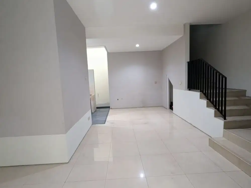 Dijual dan Disewakan Rumah Citra Garden 6, Jakarta Barat