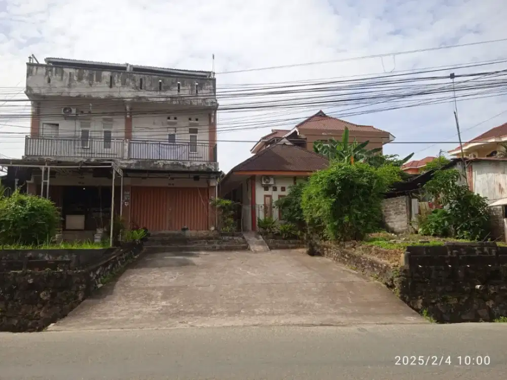 Dijual ruko plus rumah kost