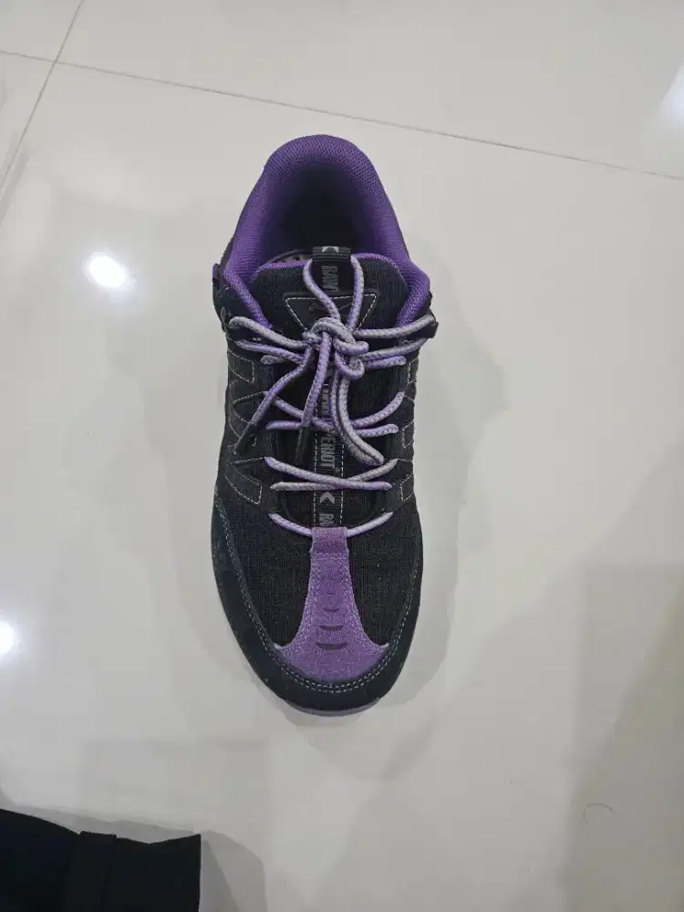 Sepatu kanky riot