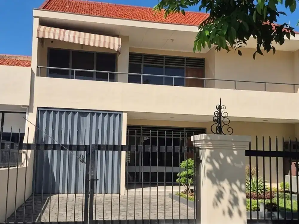 Rumah 2 Lantai Pucang anom Surabaya - RM183APD