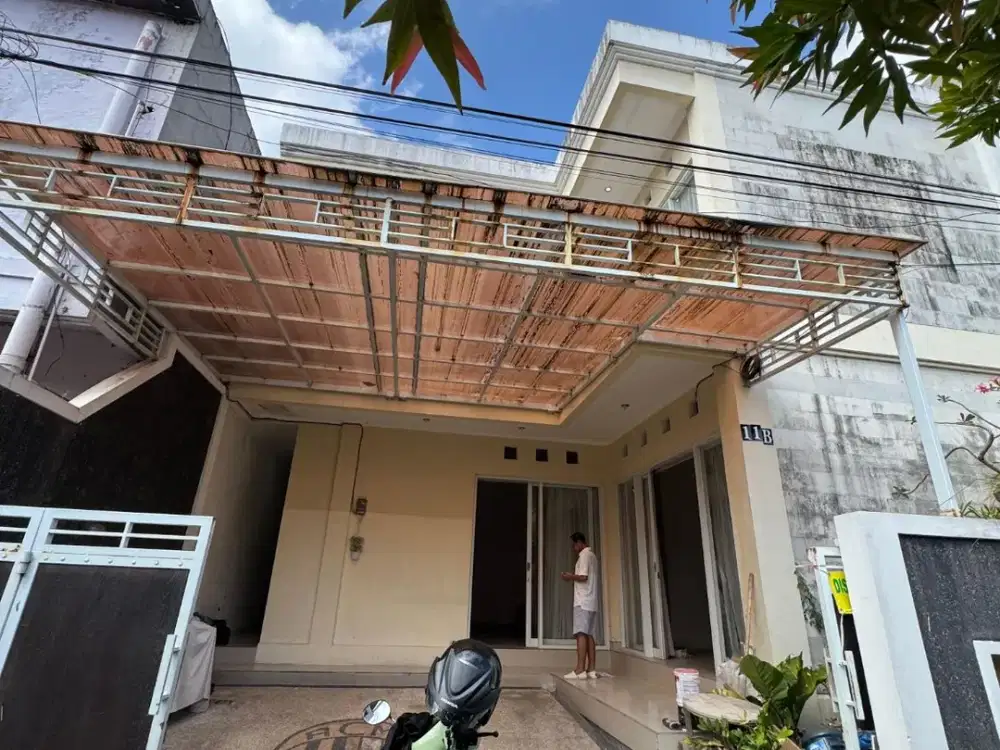 RUMAH DI PUSAT KOTA DENPASAR