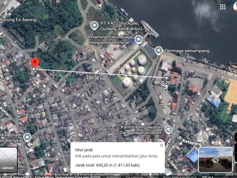 Jual/ Disewakan Tanah Luas dan Persegi,  Di jalan KKO usman, 400 meter dari Pelabuhan Pangkal balam/  terdapat  2 kios dan 1 Rumah