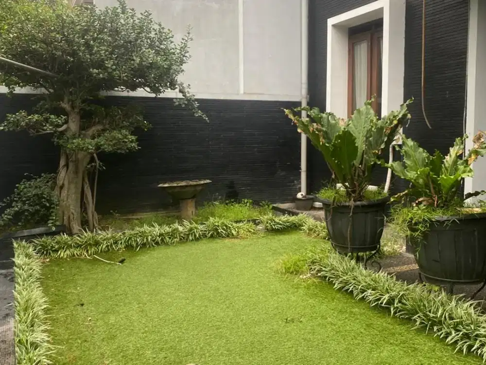 DIJUAL DAN DISEWAKAN RUMAH 2 LANTAI DI BATUNUNGGAL BANDUNG STRATEGIS AMAN DAN NYAMAN