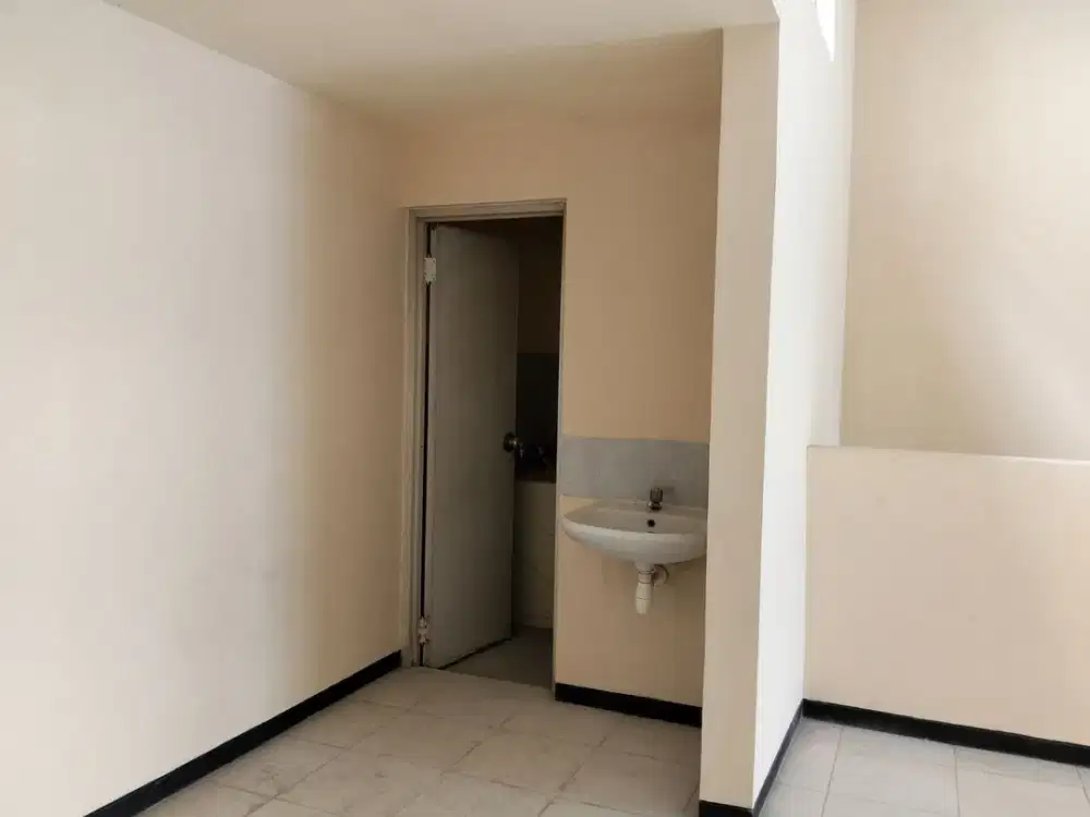 Dijual/Disewakan Ruko Wiyung, Surabaya
