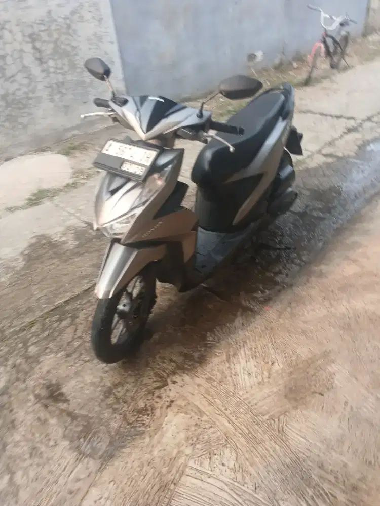 Beat delux konci dua motor mulus jamin .pajk kelewat