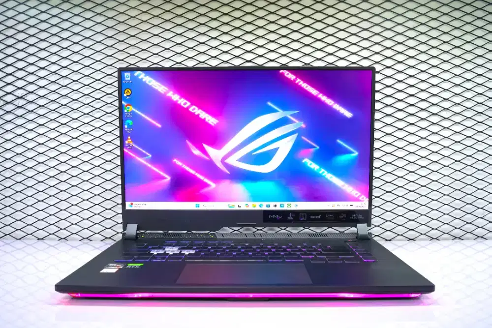 ASUS ROG STRIX G713RW.AMD RYZEN 7-6800H.VGA GeForce RTX3050 4GB