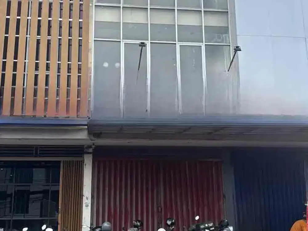 Dijual dan Disewakan Ruko 3lantai