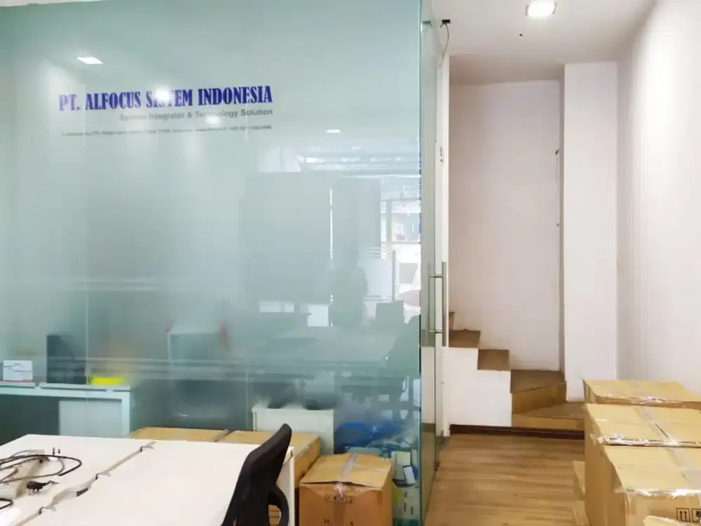 NEGO SAMPAI DEAL Jual atau Sewa Ruko Strategis SHM di Gajah Mada Jakarta