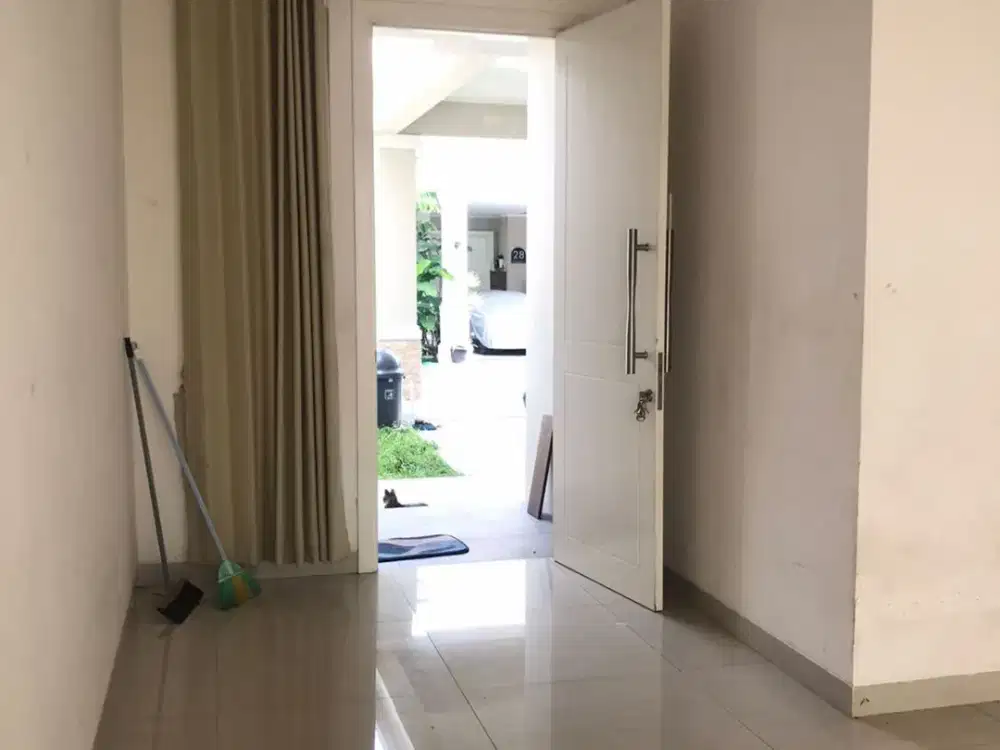 dijual/disewakan rumah di cluster elite podomoropark bandung
