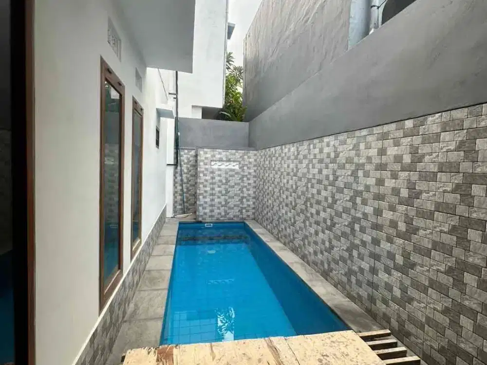 Di jual villa 
Lokasi in west side sanur bali
2-story building