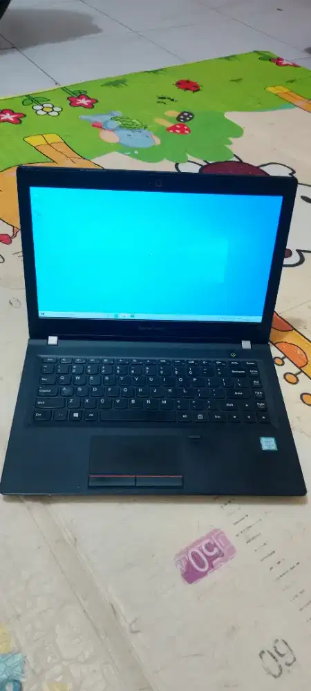 Laptop Lenovo Intel core i5-6500 ram 4gb SSD 128gb windows 10 64 bit