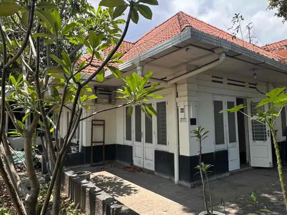 Rumah Belanda Ambengan Pusat Kota Surabaya