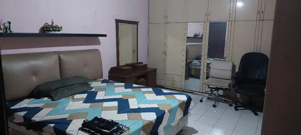 R kost di Rawamangun