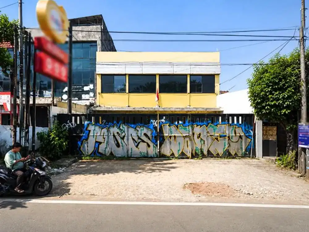 Jual atau Sewa! Ruko Gandeng 2 Ciledug Raya Tangerang LB 480 m² SHM Pinggir Jalan Raya Cocok untuk Usaha