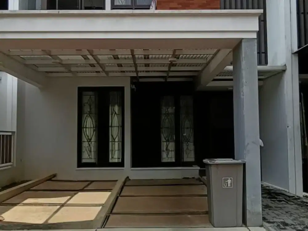 Di Jual Rumah Stategis Lingkungan Nyaman di CGE