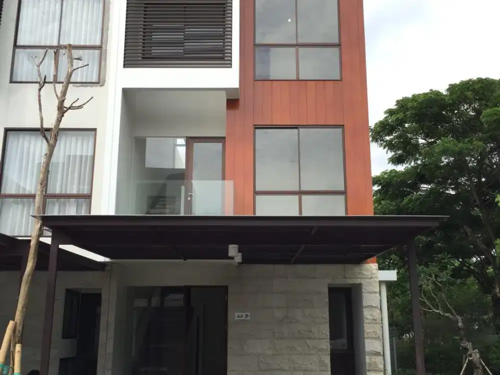 Rumah 3 Lantai Bagus Minimalis di Graha Natura Siap Huni