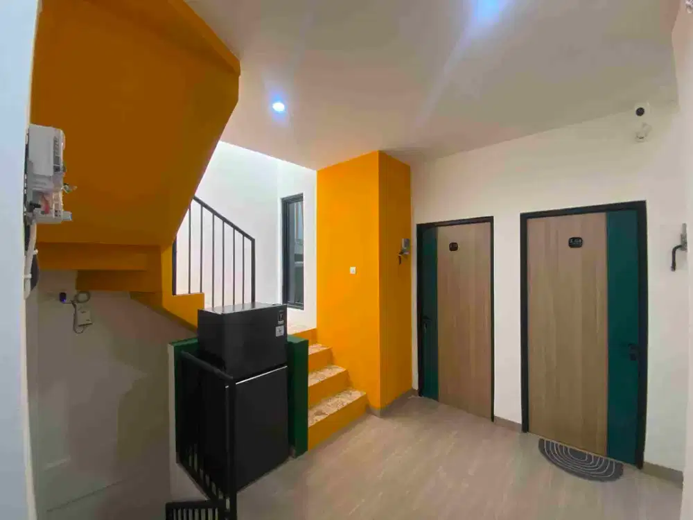 Kost Premium di Ring 1 UI, 2 Menit Pintu Kukel, Occupancy Tinggi, Penyewa Datang Sendiri Tanpa Iklan, Desain Cantik Elegan, Sistem Autopilot, SHM