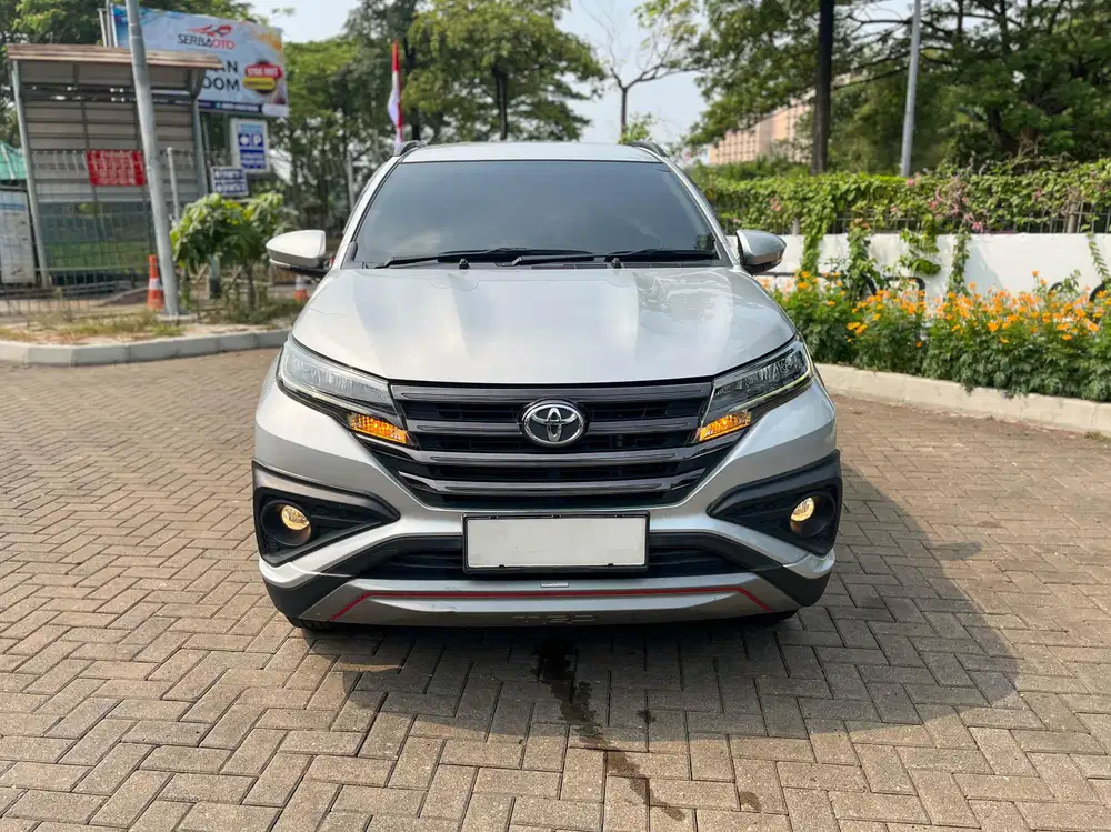[LOW KM]TOYOTA RUSH S TRD At 2019 Silver