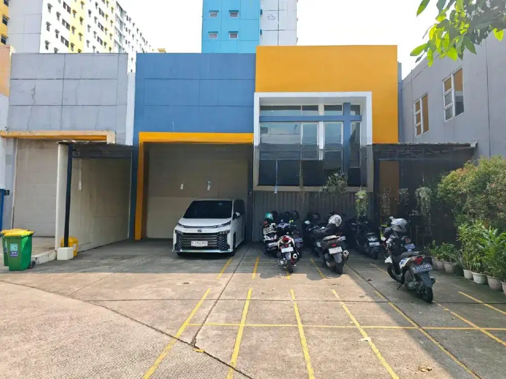Gudang rapih ada kantor bizpark penggilingan pulogadung