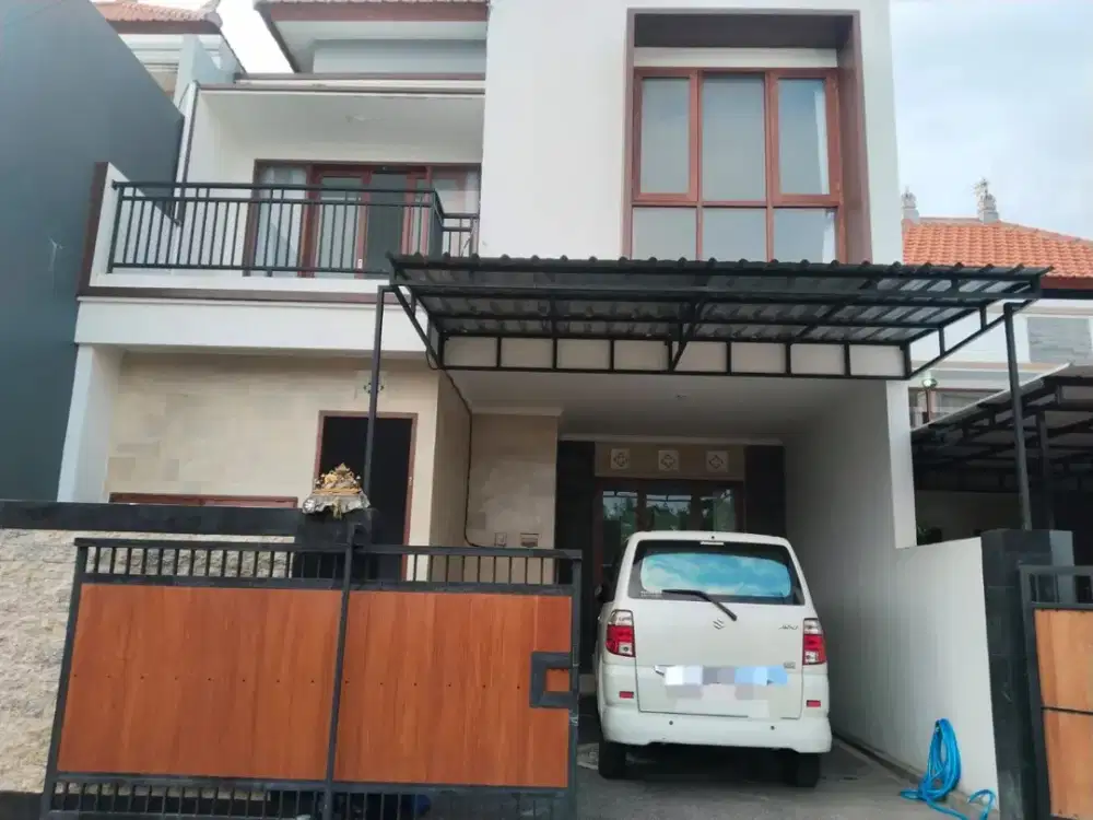 Dijual / Disewakan Rumah 2 Lantai Berlokasi di Perumahan One Gate System