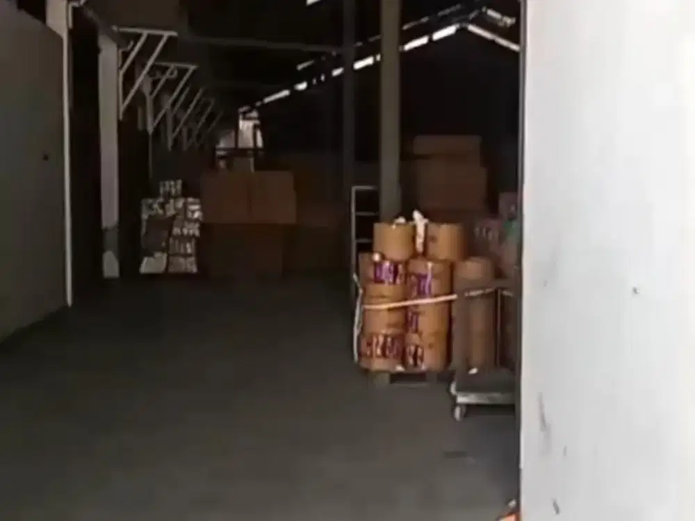 Dijual atau Disewa Gudang 2100meter Listrik Besar Siap Pakai di Salembaran Tangerang
