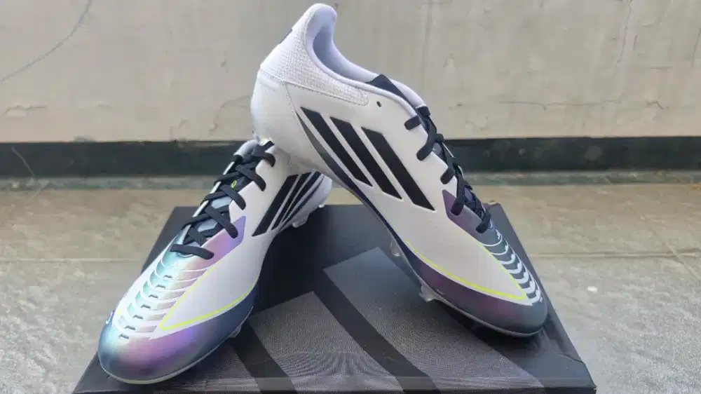 Sepatu Soccer / Bola F50 League FG/MG Messi