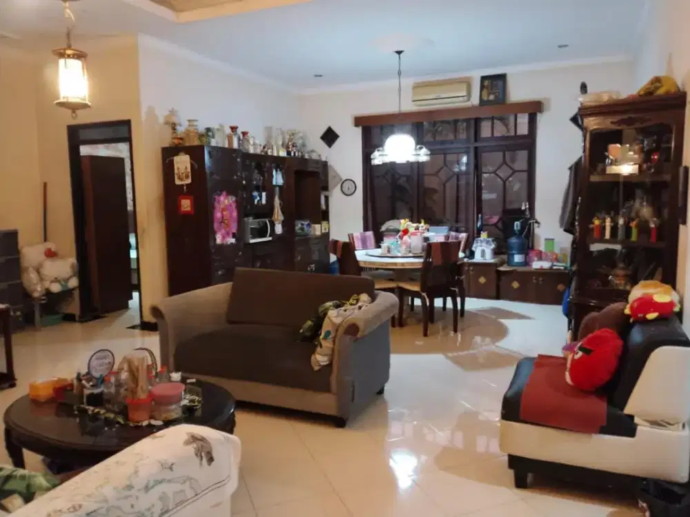 Jl. Manyar Indah